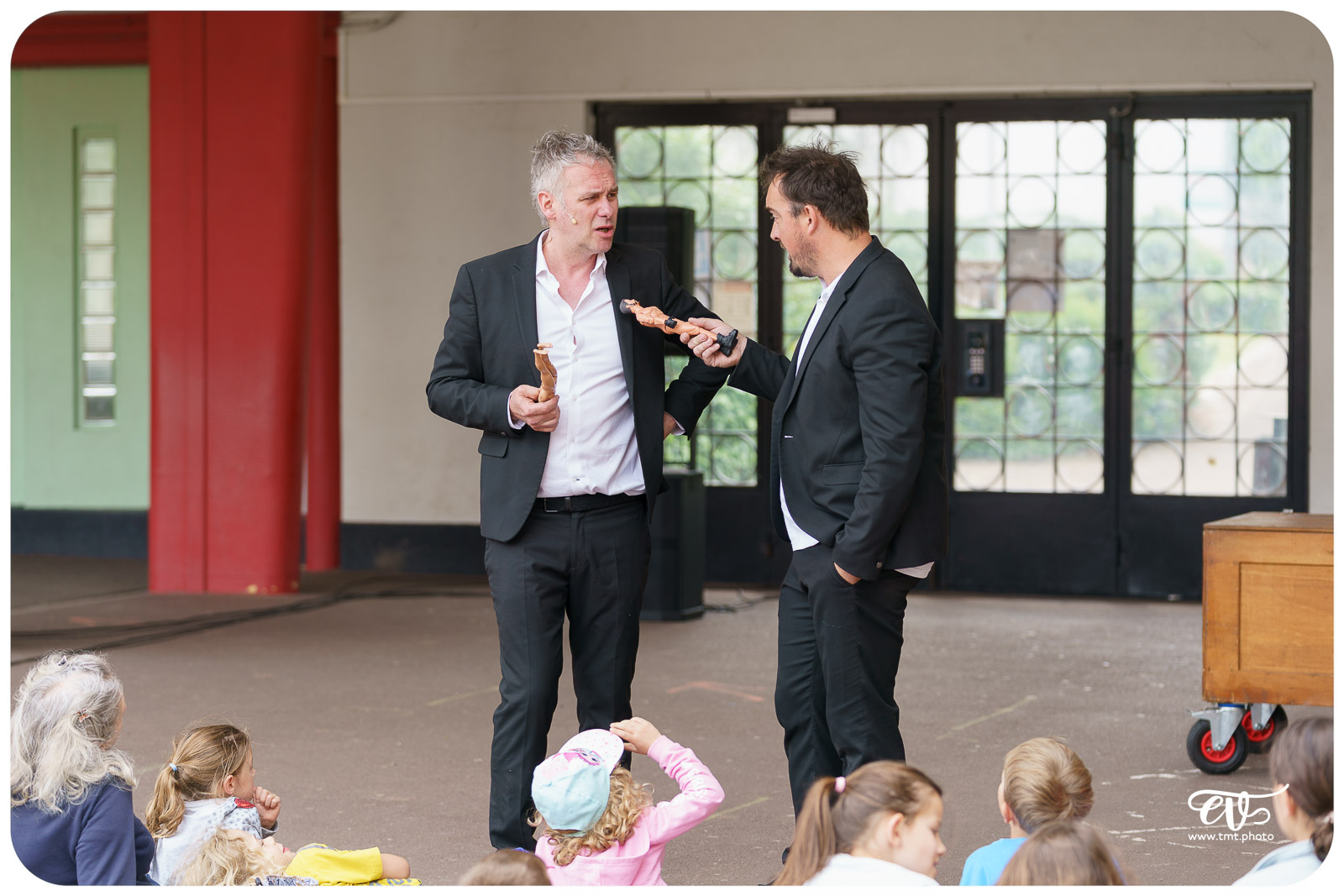 COWBOY OU INDIEN (GROUPE DEJA)